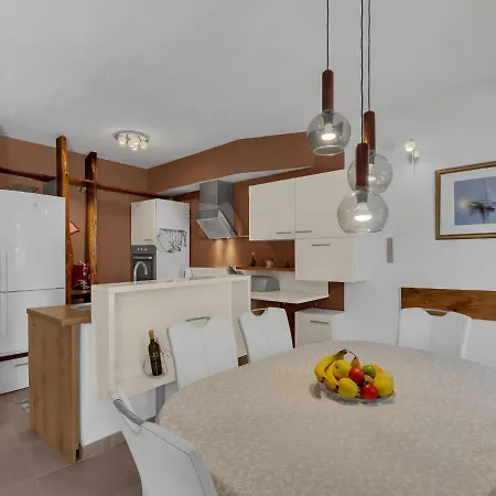 Сasa de vacaciones Marijan By Interhome *