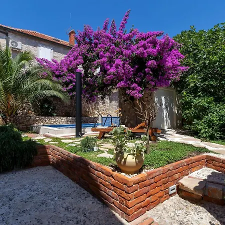 Сasa de vacaciones Marijan By Interhome *
