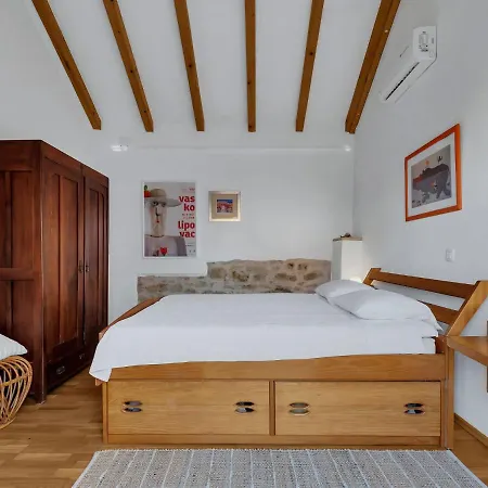 Сasa de vacaciones Marijan By Interhome Sutivan