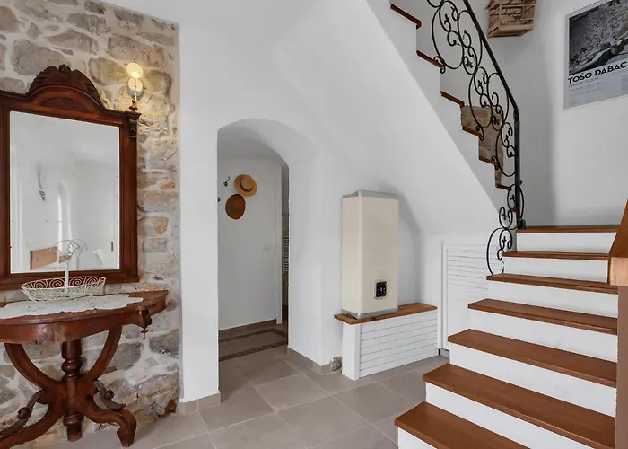 度假居 Marijan By Interhome 苏提万