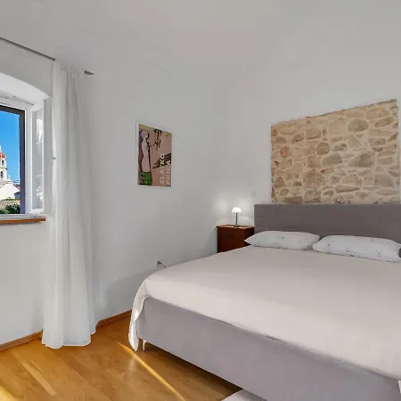 Marijan By Interhome * Sutivan