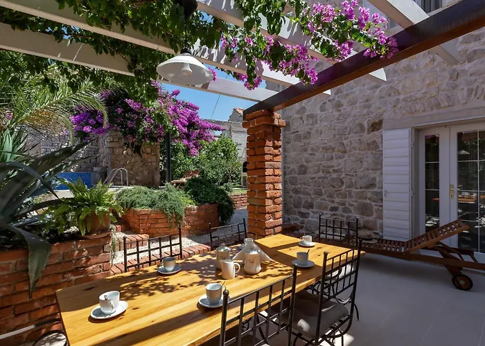 Marijan By Interhome * Sutivan